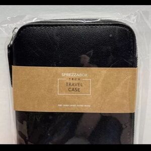 SPREZZABOX TECH TRAVEL CASE / BLACK LEATHER ZIP CLOSURE BRAND NEW SEALED MINT